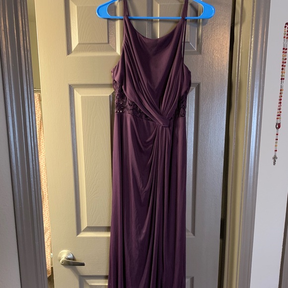 David’s Bridal Long Bridesmaid Dress Plum w/slit - Picture 1 of 4